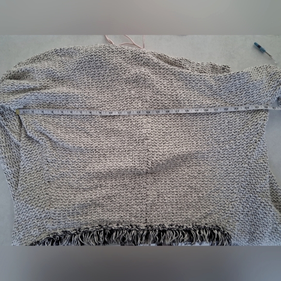 Free People/ Love Me Tender/ Hooded Knit Cardigan/ Fringe/ Size US XS - Picture 12 of 12